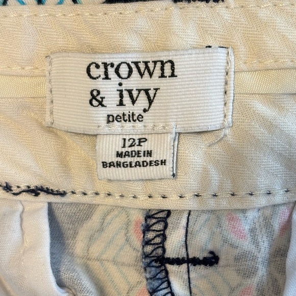 Crown & Ivy Navy Print Shorts - Picture 4 of 4